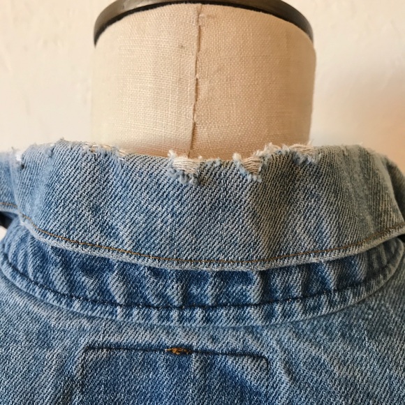 ❤️SOLD❤️Vintage Levi's Denim Jacket - Picture 3 of 8
